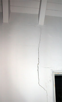 fix crack in wall plaster