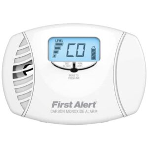 Dual-power plug-in CO alarm