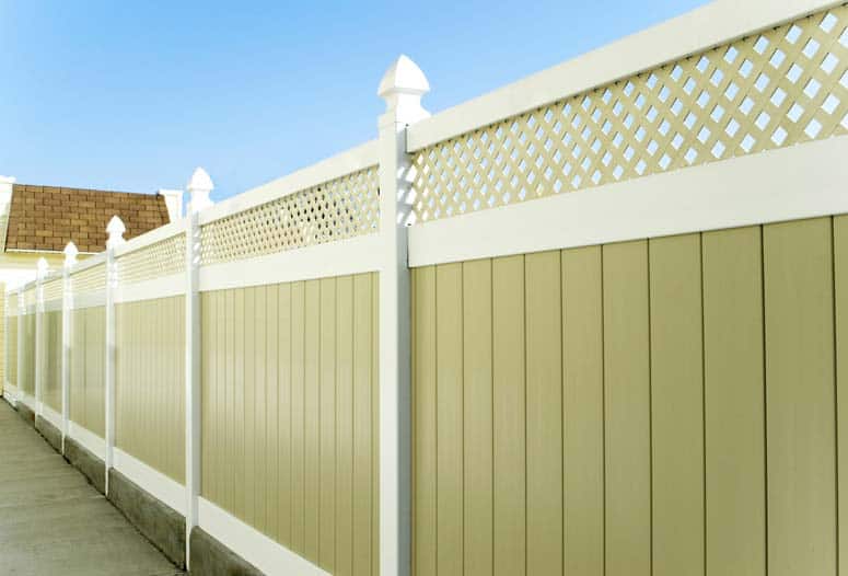 vinyl fencing