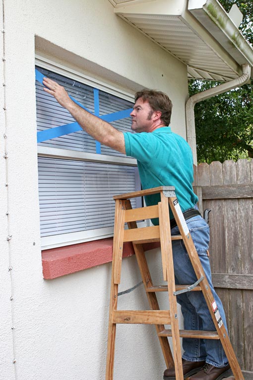 hurricane protection by taping windows