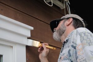 painting exterior trim