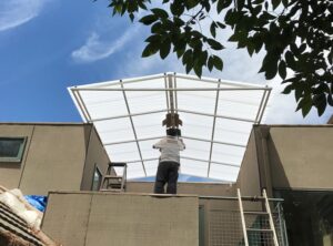 polycarbonate patio roof installation