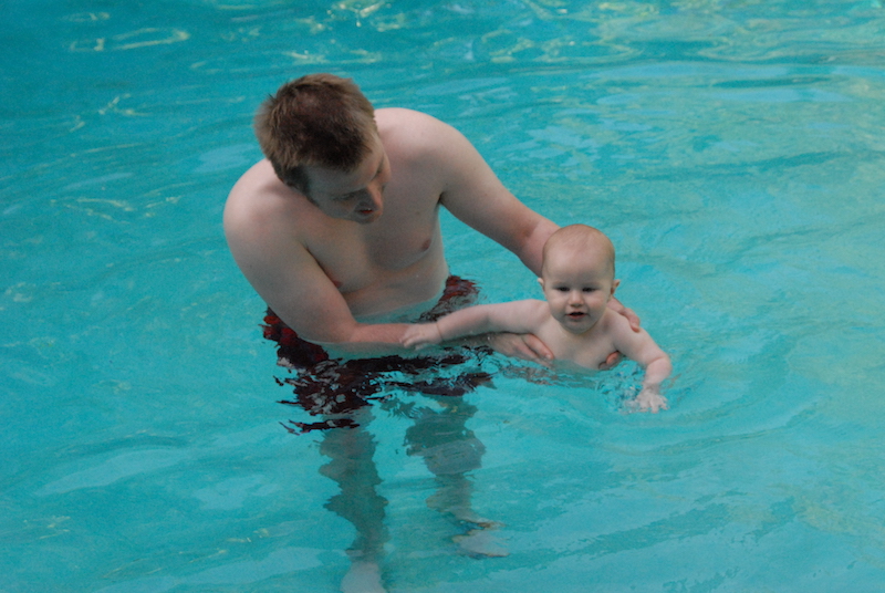 clean swimming pool water